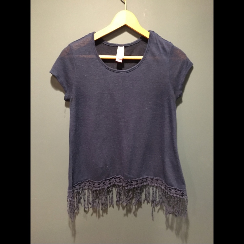 Casual Loose Fit Top With Fringe Trim